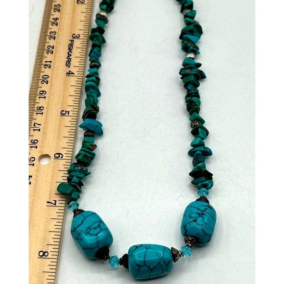 Vintage Geniune Turquoise & Howlite Beaded Necklace - Picture 8 of 8